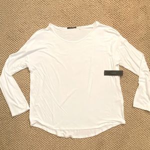 Long sleeve t-shirt